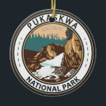 Ornamento De Cerâmica Parque Nacional Pukaskwa Viagem Crachá Vintage no<br><div class="desc">Design de arte vetorial do Parque Nacional de Pukaskwa. O Parque é conhecido pelas suas vistas de lago Superior e florestas boreais.</div>