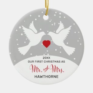 Ornamento De Cerâmica Pássaros do Amor Personalizaram o Sr. e a Sra. 1ru