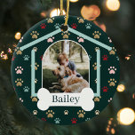 Ornamento De Cerâmica Pata de Cachorro Imprimir Padrão Personalizado Nom<br><div class="desc">Personalize este design de ornamento de padrão de impressão de pata de animais de estimação, divertido e único, com duas fotos. Design apresenta um design de casa de cachorro com a porta da casa de cachorro apresentando a foto do seu animal de estimação personalizado. Personalize o osso branco do cão...</div>