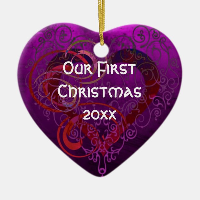 Ornamento De Cerâmica Personalized Our First Christmas Heart Ornament (Frente)
