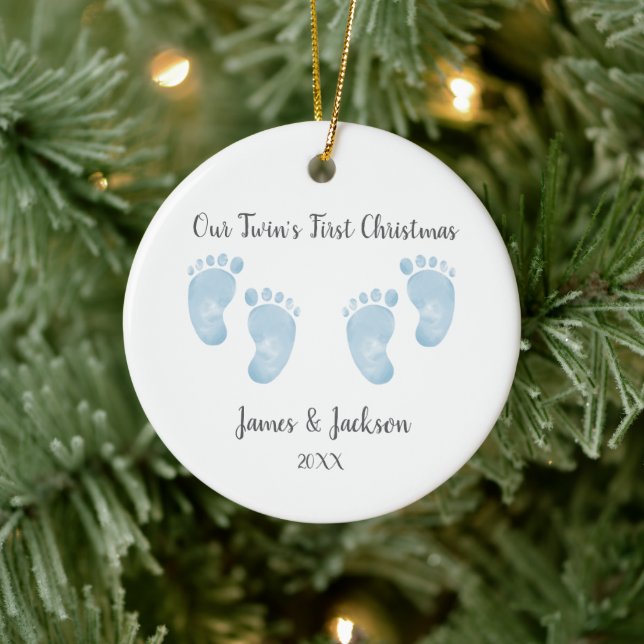 Ornamento De Cerâmica Personalized Twin Baby Boys Blue Footprint  (Árvore)