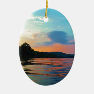 Ornamento De Cerâmica Pêssego e Sunset Azul no lago de montanha