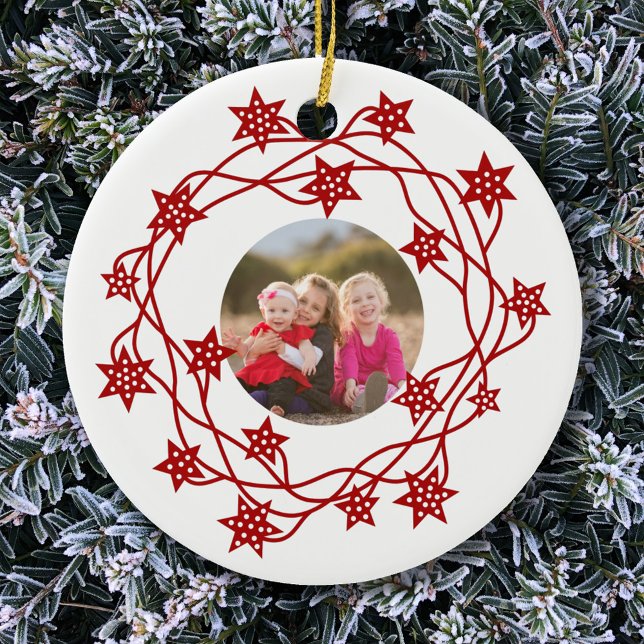 Ornamento De Cerâmica Photo Star Wreath Scandinavian (Scandinavian red and white star wreath photo Christmas ornament)