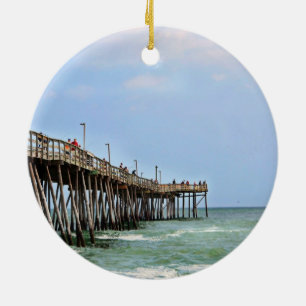 Ornamento De Cerâmica Pier de Pesca por Shirley Taylor