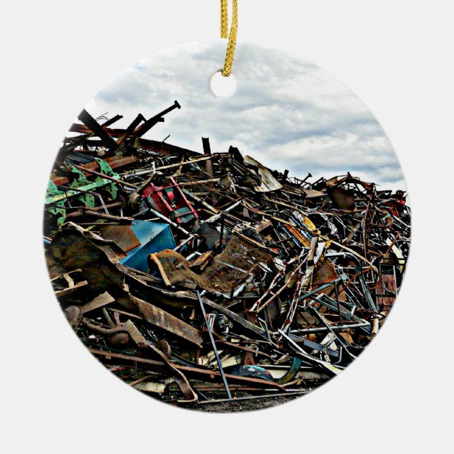 Ornamento De Cerâmica Pilha da sucata do metal para recicl (Frente)