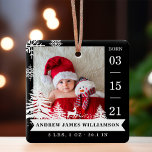 Ornamento De Cerâmica Pine Tree & Snow Baby Birds Stats & Photos Black<br><div class="desc">Novo Enfeites de natal de fotografia de natalidade. O design apresenta duas fotos, uma na frente e outra atrás. Mostre a foto do seu novo bebê. A data de nascimento é mostrada ao longo do lado e o nome do bebê e os números de nascimento ao longo do fundo. Um...</div>