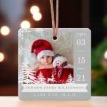 Ornamento De Cerâmica Pine Tree & Snow Baby Birds Stats & Photos Cinzas<br><div class="desc">Novo Enfeites de natal de fotografia de natalidade. O design apresenta duas fotos, uma na frente e outra atrás. Mostre a foto do seu novo bebê. A data de nascimento é mostrada ao longo do lado e o nome do bebê e os números de nascimento ao longo do fundo. Uma...</div>