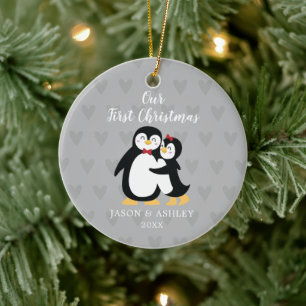 Ornamento De Cerâmica Pinguim Ama Nosso Primeiro Natal