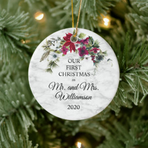 Ornamento De Cerâmica Pinho de Poinsettia no Primeiro Natal Casado