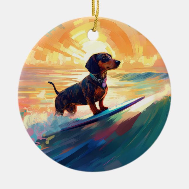 Ornamento De Cerâmica Pintura de surfe na praia de Dachshund (Frente)