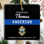Ornamento De Cerâmica Policial de Logotipo Personalizado da Linha Azul-F<br><div class="desc">Enfeites de natal do Departamento de Polícia da Linha Azul - Cores de Sinalizador da Polícia, design azul e preto moderno. Personalize com o logotipo do seu departamento e personalize com o nome, o título, o logotipo do departamento e o número do crachá dos policiais. Este ornamento personalizado de polícias...</div>