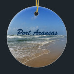 Ornamento De Cerâmica Port ArKansas Beach no Texas<br><div class="desc">Foto maravilhosa de Port ArKansas Beach,  no Texas. Um presente de excelente para um texano que ama a ilha Mustang no verão. As férias no mar e no sol são exatamente o que todos precisam.</div>