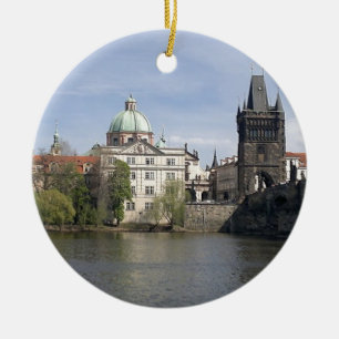 Ornamento De Cerâmica Praga na primavera