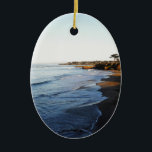 Ornamento De Cerâmica Praia de Santa Cruz<br><div class="desc">Dia agradável na praia</div>