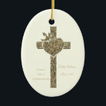 Ornamento De Cerâmica Primeira cruz do comunhão santamente com pomba e<br><div class="desc">Primeiro comunhão santamente ou sua cruz Dourado do olhar do evento religioso com pomba e ornamento do coração,  você pode mudar todo o texto</div>