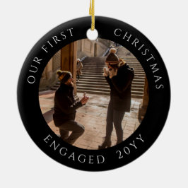 Ornamento De Cerâmica Primeira Fatura de Foto Envolvida no Natal