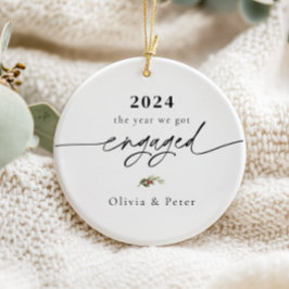 Ornamento De Cerâmica Primeira Foto de Natal Envolvida