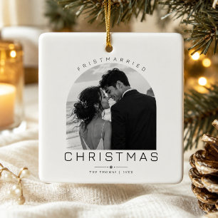 Ornamento De Cerâmica Primeiro Natal Casados Arco Moderno Foto