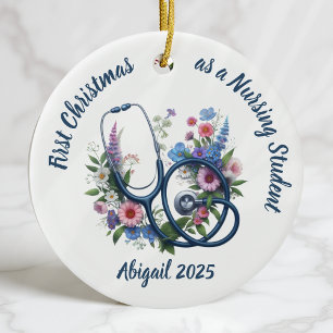 Ornamento De Cerâmica Primeiro Natal como Estudante Enfermeiro