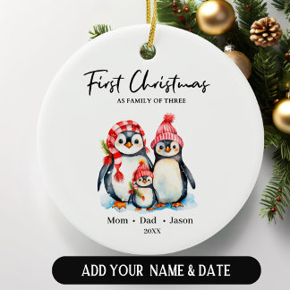 Ornamento De Cerâmica Primeiro Natal como Família de Três Pinguins