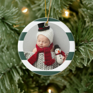 Ornamento De Cerâmica Primeiro Natal do Bebê Moderno Listras Verdes Foto