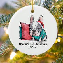 Primeiro Natal do bulldog francês com chapéu e sué