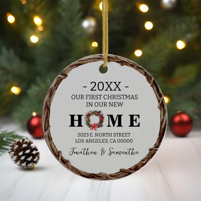 Ornamento De Cerâmica Primeiro Natal em Nova Terra com Foto (First Christmas in New Home Wreath with Photo Ceramic Ornament)