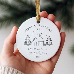 Ornamento De Cerâmica Primeiro Natal no nosso novo endereço - Casa mínim