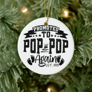 Ornamento De Cerâmica Promovido A Pop Pop De Novamente No Último Ano De 