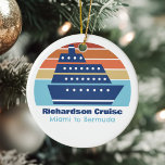 Ornamento De Cerâmica Proteção de Sunset da Família de Navios de Cruzeir<br><div class="desc">Legal Enfeites de natal personalizado para sua reunião familiar ou viagem de férias de primavera às Bermudas,  Bahamas ou O Caribe. Personalize essa bonitinha de manutenção com seu nome de família e destino ou ano.</div>
