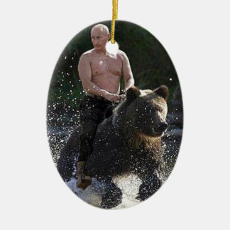 Ornamento De Cerâmica Putin monta um urso!