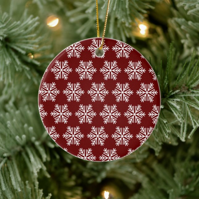 Ornamento De Cerâmica Red White Modern Snowflake Christmas Pattern (Árvore)