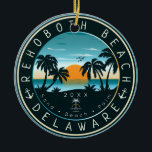 Ornamento De Cerâmica Rehoboth Beach Delaware Sunset Retro Souvenir 80s<br><div class="desc">Rehoboth Beach Delaware Sunset Retro Souvenir 80 anos. O legal design Sunset com ondas e sua praia favorita nos EUA, se encaixando no melhor amante de praia de Delaware .design simples que pode ser dado como presente de Natal ou aniversário para o melhor amigo, namorado, pai, mãe que também ama...</div>