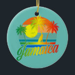 Ornamento De Cerâmica Retro Jamaica Summer Beach Vacing For Men Women<br><div class="desc">Retro Jamaica Summer Beach Vacation For Men Family Gift. Presente perfeito para seu pai, mãe, pai, homens, mulheres, amigos e familiares no Dia de Ação de Graças, Dia de Natal, Dia de as mães, Dia de os pais, 4 de julho de 1776 Dia Independente, Dia dos Veteranos, Dia do Halloween,...</div>