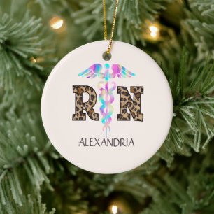 Ornamento De Cerâmica "RN" em Leopard Print - Logotipo médico colorido