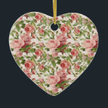 Ornamento De Cerâmica Rosas bonito do rosa do vintage<br><div class="desc">Rosas bonito do rosa do vintage</div>