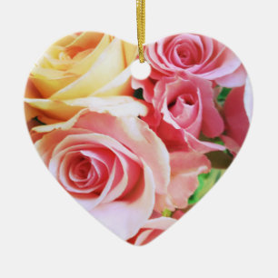 Ornamento De Cerâmica Rosas do coração fechado
