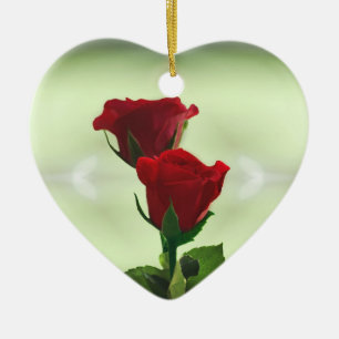 Ornamento De Cerâmica Rosas vermelhas gêmeas do amor da chama