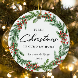 Ornamento De Cerâmica Rustic Berry Wreath Primeiro Natal em Nova Casa