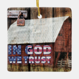 Ornamento De Cerâmica Rustic Red Faded Barn Com Trava Em Deus Nós Confia