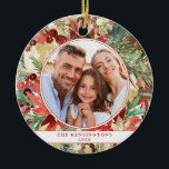 Ornamento De Cerâmica Rustic Red Holiday Floral Christmas Photo Cerâmica<br><div class="desc">Elegante Rustic Winter Floral Holiday Christmas Photo Enfeites de natal apresentando sua dentro de foto um quadro vermelho de verde de Natal rústico,  mas elegante,  como poinsettia,  Holly e pinheiro. Entre em contato conosco em cedarandstring@gmail.com se precisar de assistência com o design ou produtos correspondentes.</div>