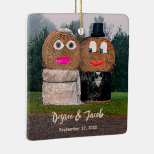 Ornamento De Cerâmica Rutic Hay Bale Funny Bride E Groom