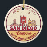 Ornamento De Cerâmica San Diego California City Skyline Emblem<br><div class="desc">Design de arte colorida e minimalista de San Diego apresentando monumentos e marcos da cidade da Califórnia.</div>