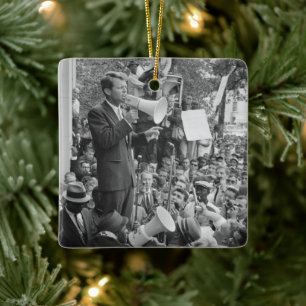 Ornamento De Cerâmica Senador Robert Kennedy em Campanha para Presidente