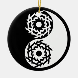 Ornamento De Cerâmica Símbolo de yin e yang em preto e branco