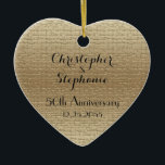 Ornamento De Cerâmica Simples Ouro do Coração 50º Aniversário, Nomes,<br><div class="desc">Este simples, elegante e minimalista Enfeites de natal de aniversário de casamento personalizado com Ouro, é um presente único e barato. Fácil de personalizar nome, data, número de anos, basta alterar ou excluir texto de exemplo. Perfeito para qualquer aniversário de casamento. Impresso na frente e atrás. Todos os Direitos Reservados...</div>