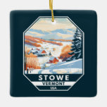 Ornamento De Cerâmica Stowe Vermont Winter Vintage<br><div class="desc">Stowe Winter art design mostrando a paisagem de inverno.</div>