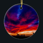 Ornamento De Cerâmica Sunset no Pier, Huntington Beach, CA<br><div class="desc">Um pôr do sol incrível que encheu o céu acima do cais em Huntington Beach,  Califórnia. Cores escuras e bonitas. O sul da Califórnia sempre tem os melhores pôrs do sol! Foto: junho de 2021.</div>