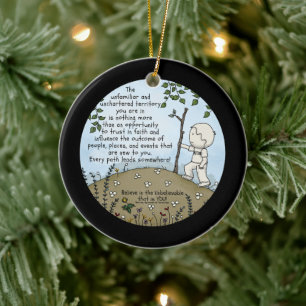 Ornamento De Cerâmica Território Não Fretado