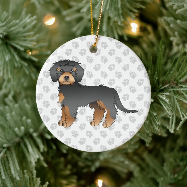 Ornamento De Cerâmica Texto e Cão Mini Goldendoodle Preto E Tano (Árvore)